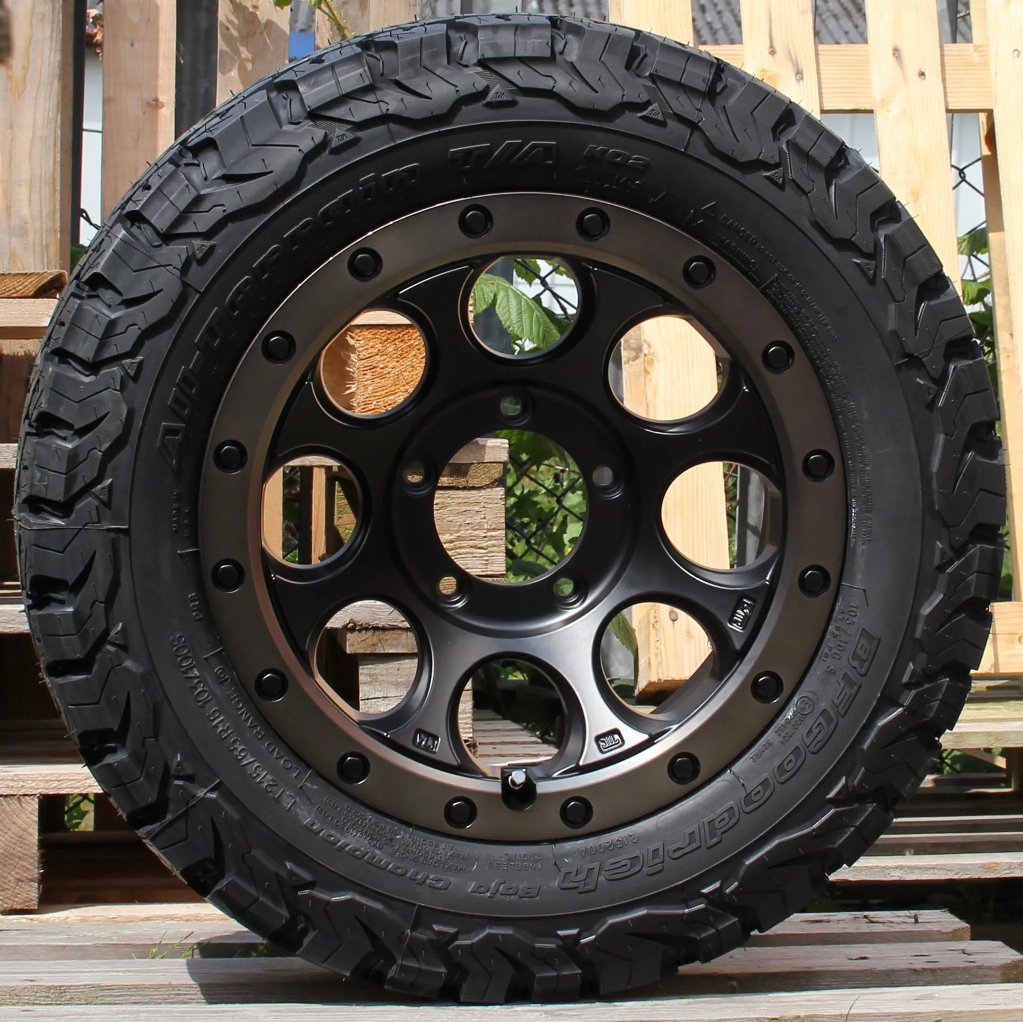 XTREME-J XJ03 Wheel & Tyre Package for Suzuki Jimny (1998 )